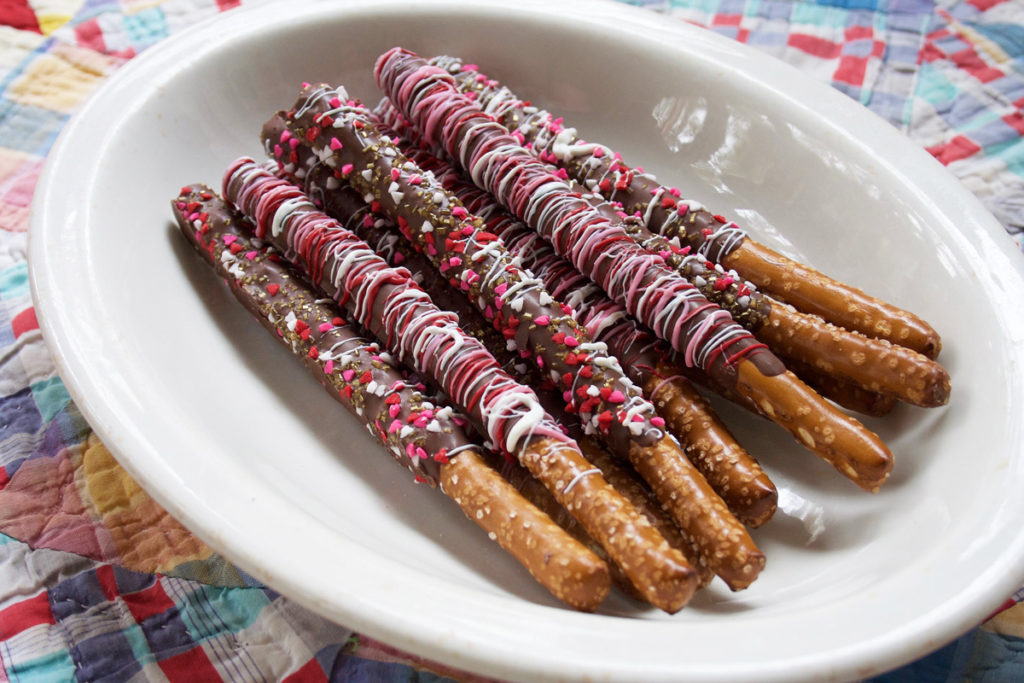 Valentine's Day Chocolate Covered Pretzels