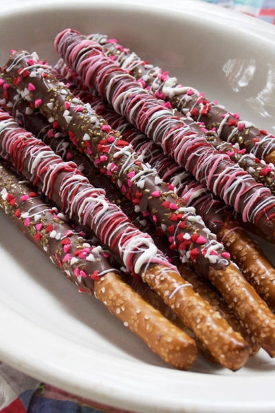 Valentine's Day Chocolate Covered Pretzels