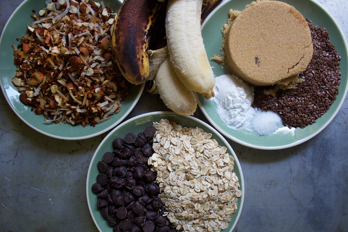 Chocolate Banana Breakfast Bar Ingredients